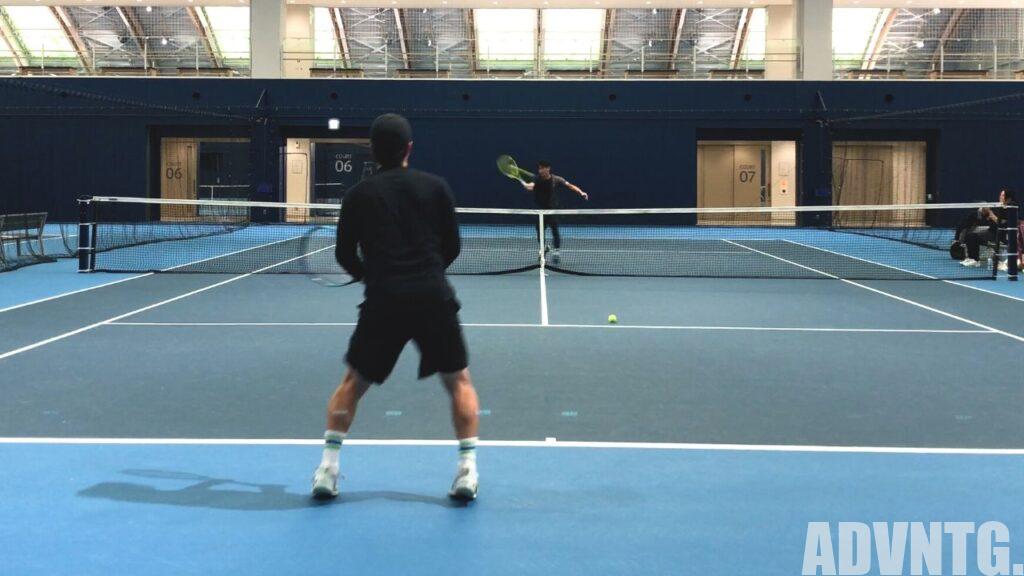 川橋勇太選手(プロテニスプレイヤー)とラリー練習